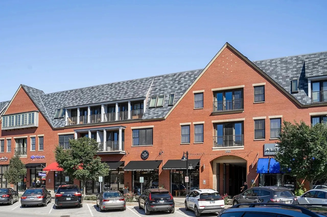 the Residence at the Glen Town Center Master Planned Community, Glenview, IL